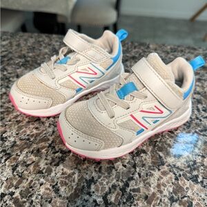 New Balance Toddler girls tennis shoes size 7.5